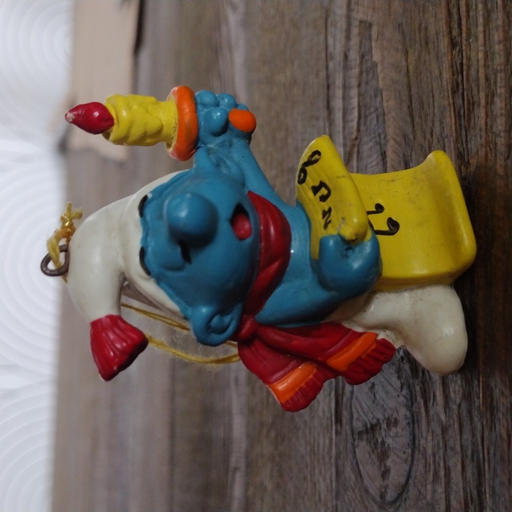 Vintage 1981 Smurf ornament